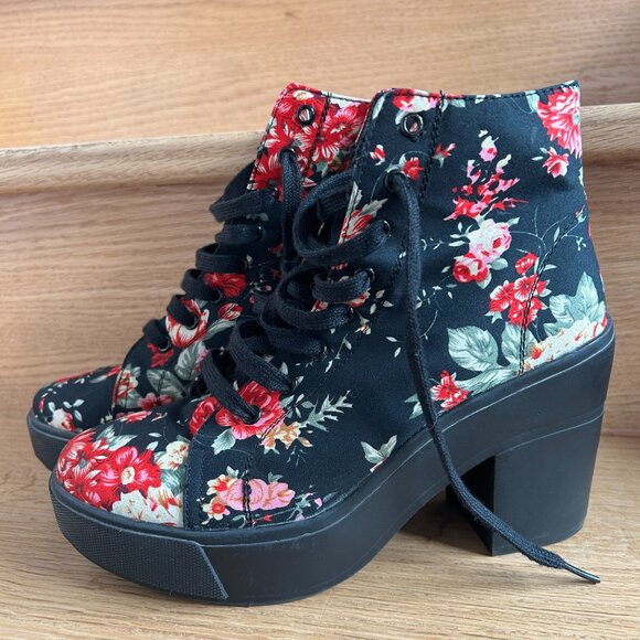 Wild Diva Lounge Floral Ankle Heel Boots Size 8.5 - Picture 2 of 9